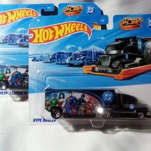 Mattel Hot Wheels DC Hype Hauler - Black and Blue